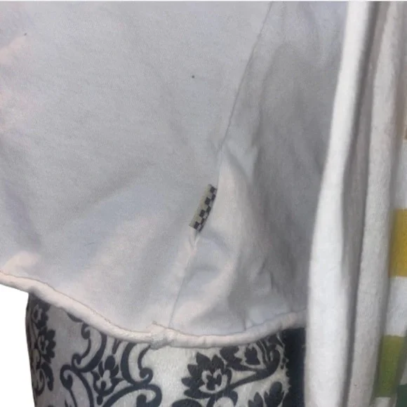 VANS Rainbow ‘Off The Wall’ Logo Juniors Medium along Sleeved Cropped Top - Picture 4 of 9